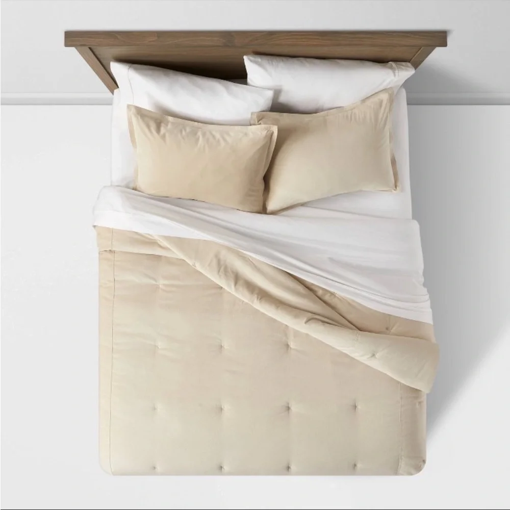 Full/Queen Cotton Velvet Comforter and Sham Set Khaki - Threshold